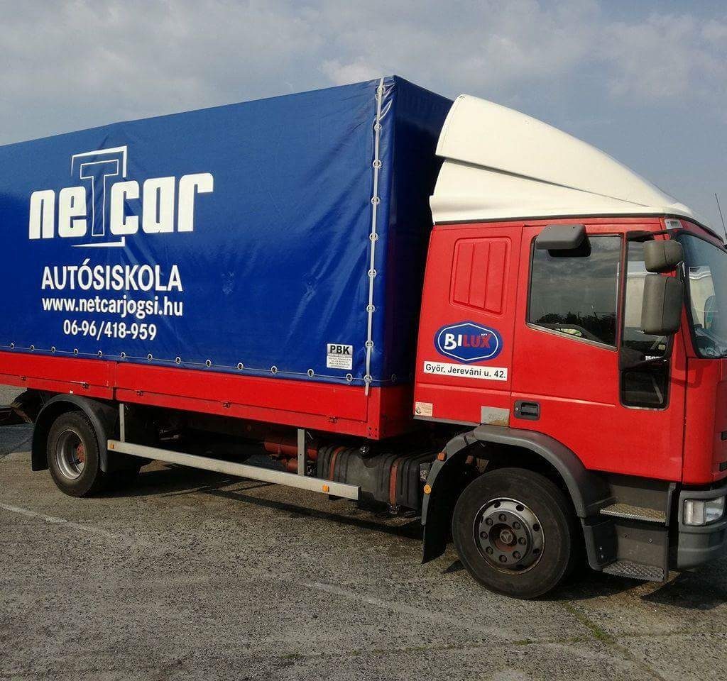 Netcar Csorna Autóiskola oktató
