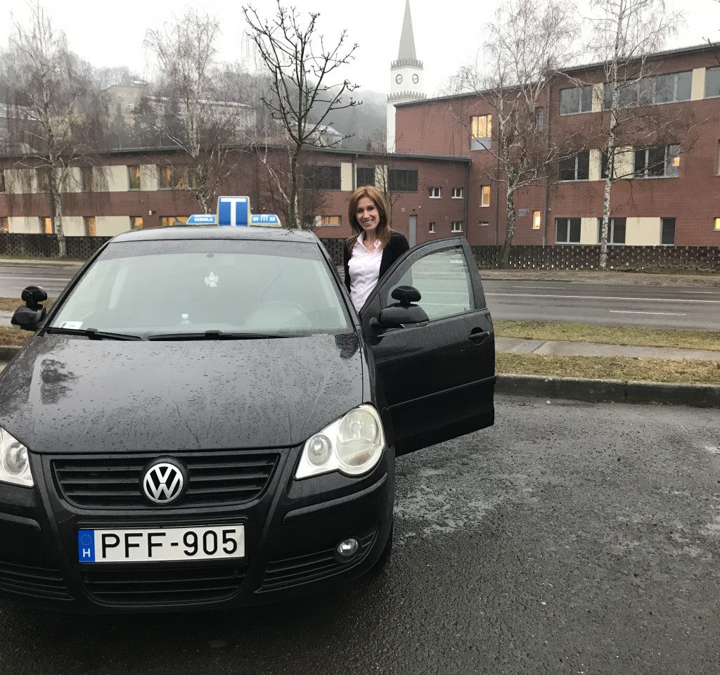 netcar Kapuvár Autósiskola oktató