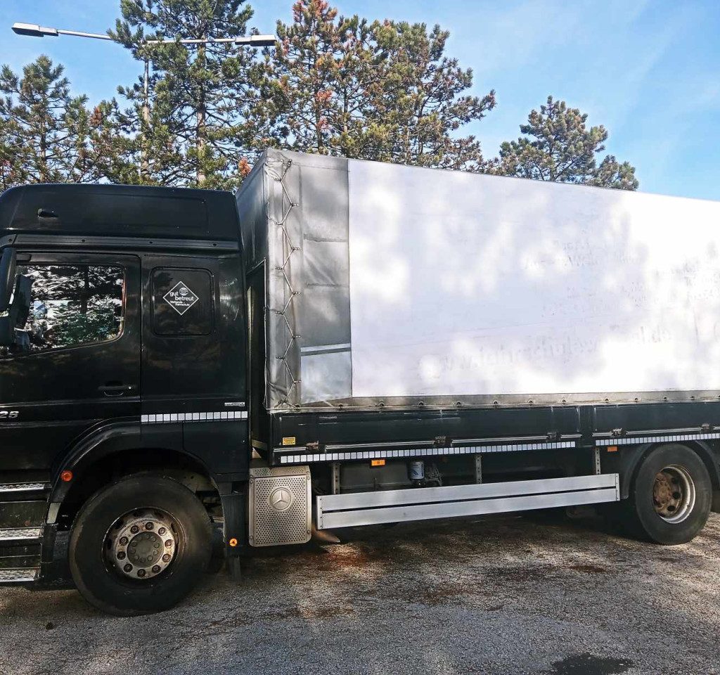 NeTcar Autósiskola Tatabánya oktató