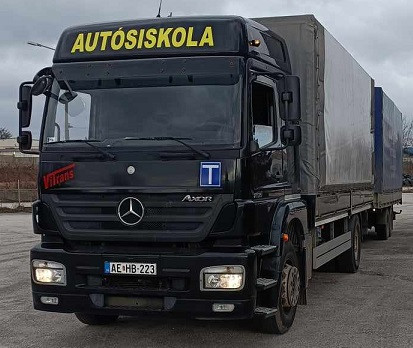 NeTcar Autósiskola Tatabánya oktató
